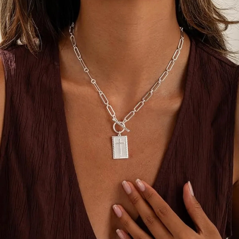 Santra Pendant Necklace