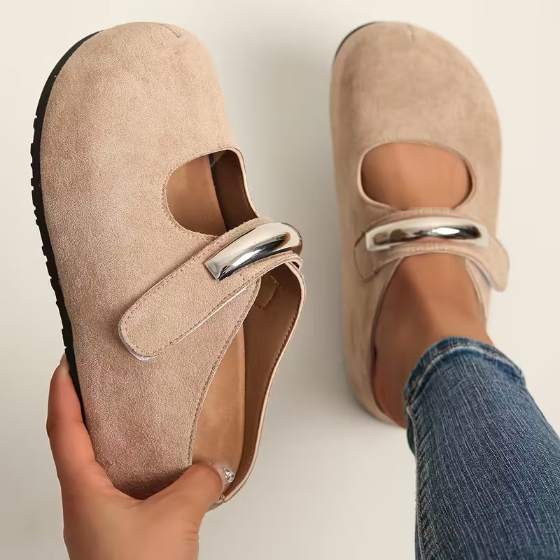 Lunet Women's Slip-Ons