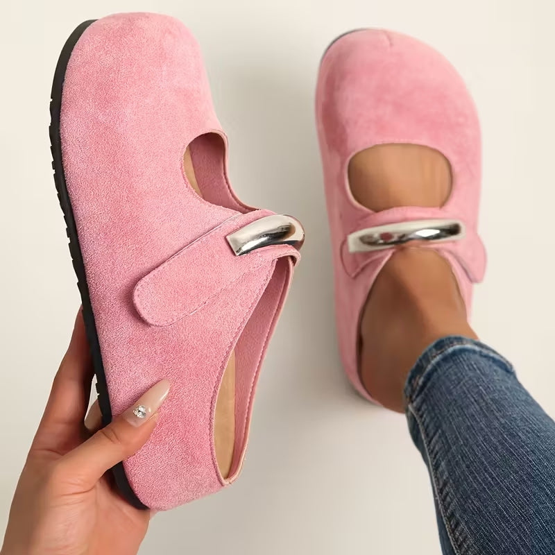 Lunet Women's Slip-Ons