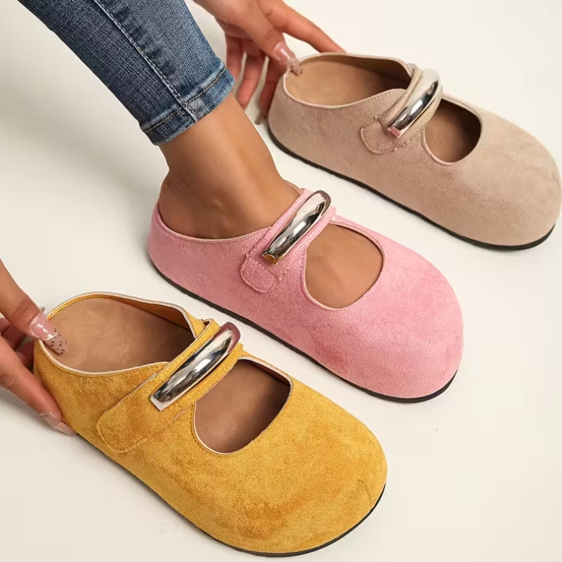 Lunet Women's Slip-Ons