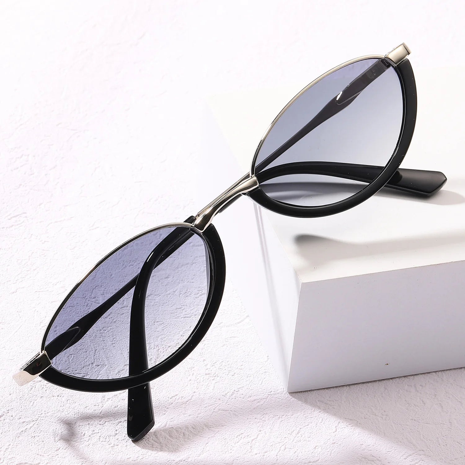 Luna Edge Sunglasses