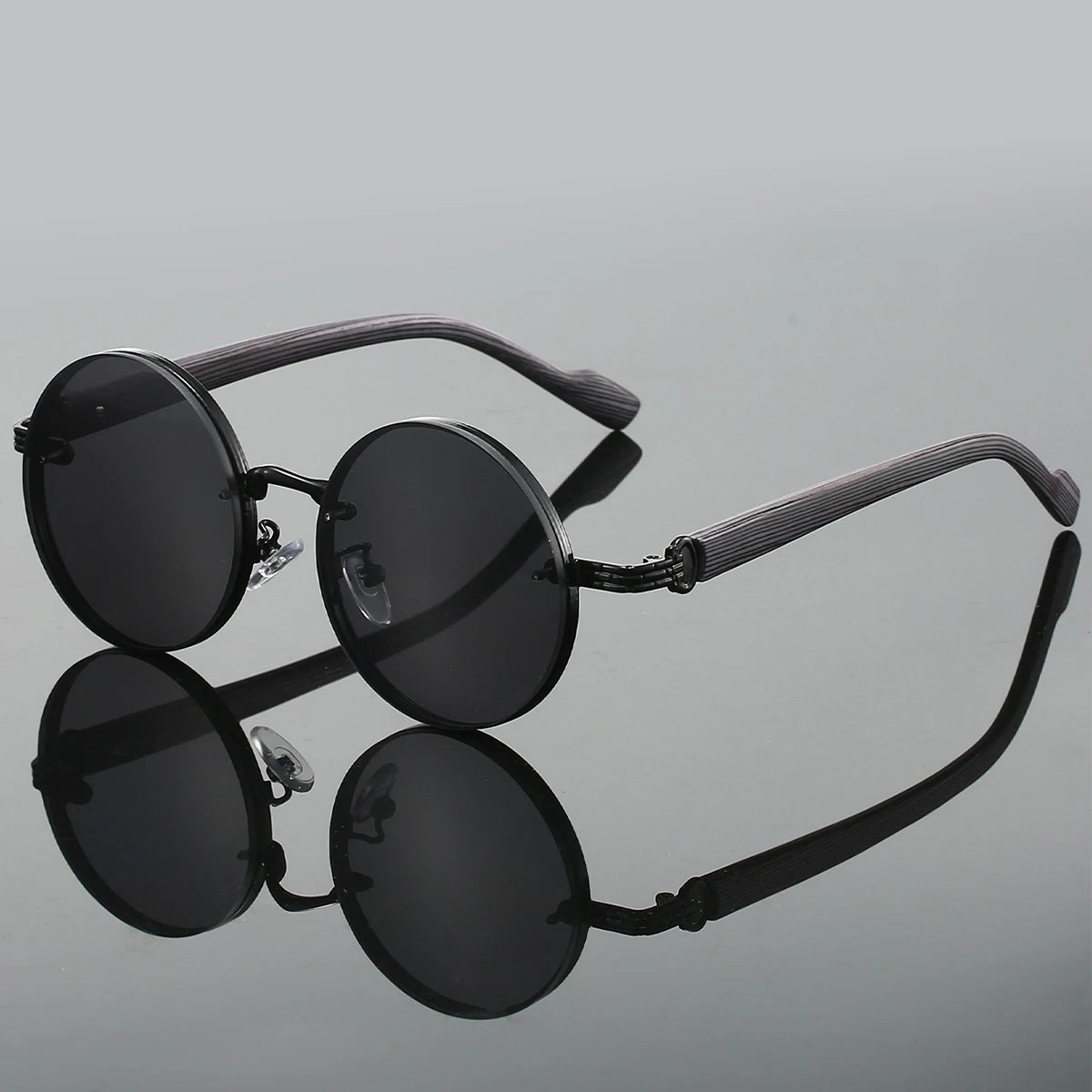 Nova Noir Rounds