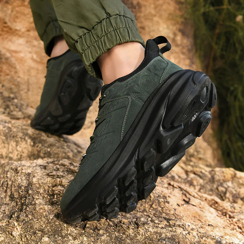 Ricon Sneakers
