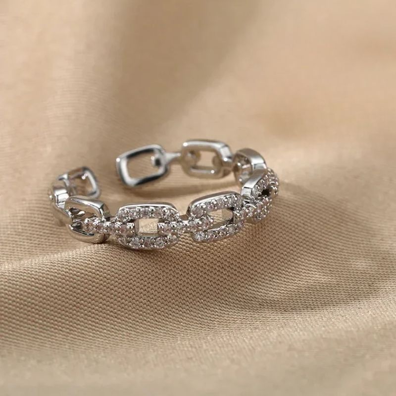 Loré Chain Ring