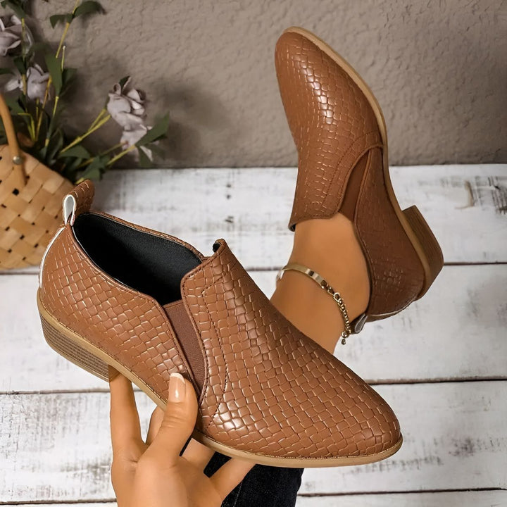 Briar Pointed Ankle Heels